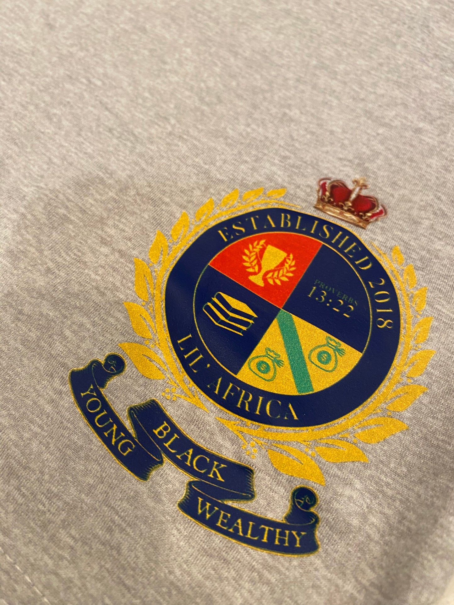 Wealthy Crest Crewneck Unisex