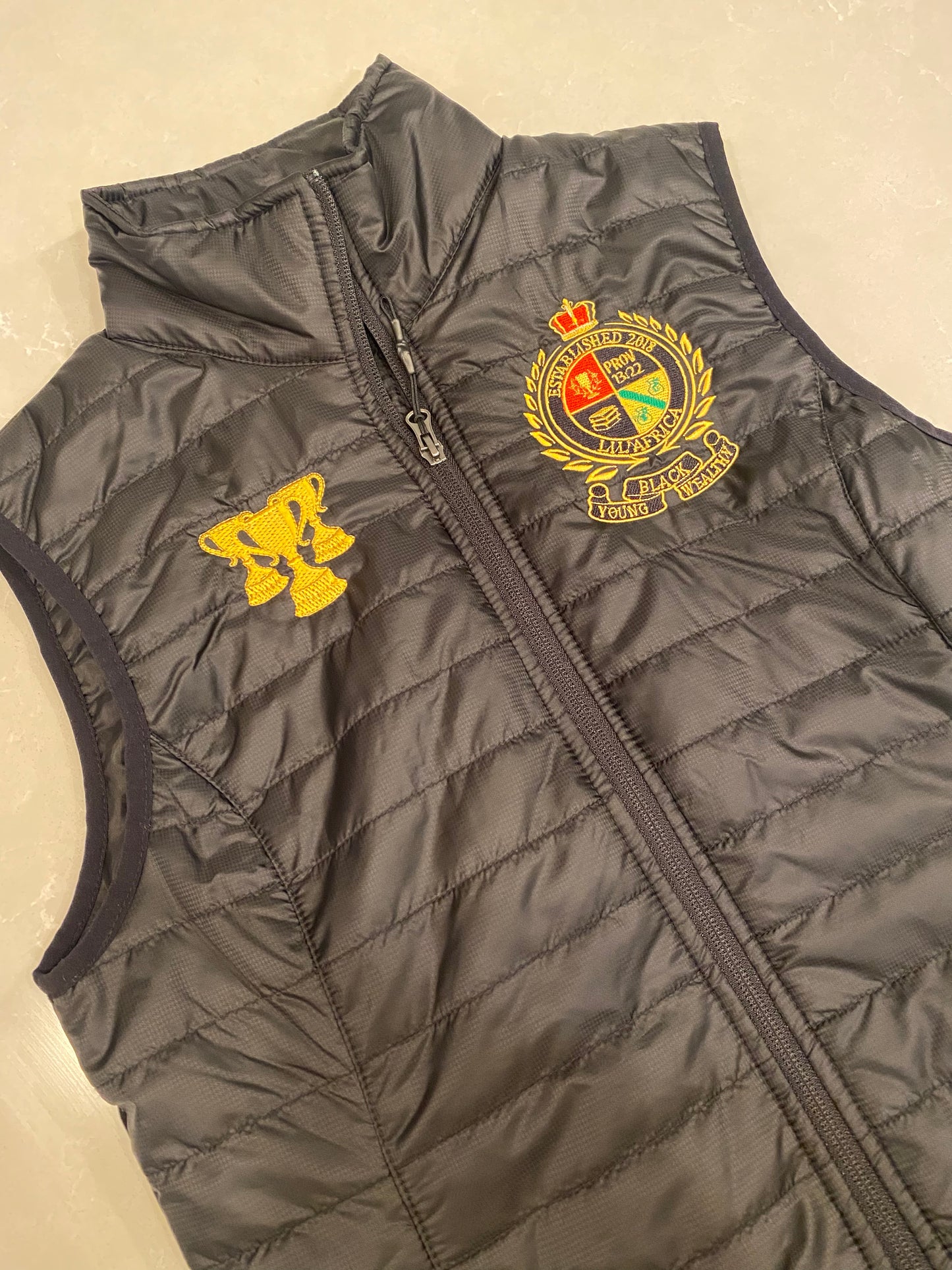 Wealthy Crest Bubble Vest Female
