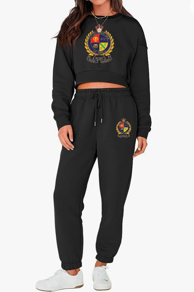 Wealthy Crest Crop Sweatsuit